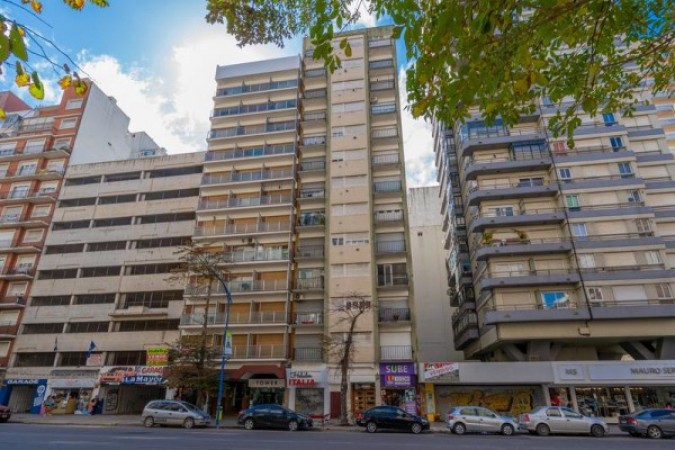 Departamento 2 Ambientes COLON Y CORRIENTES