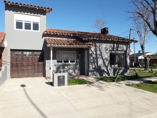 Casa - Chalet 3 Ambientes AV. COLON Y 220