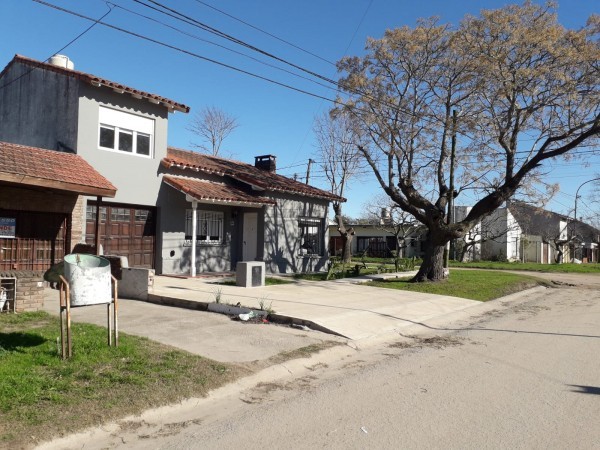 Casa - Chalet 3 Ambientes AV. COLON Y 220
