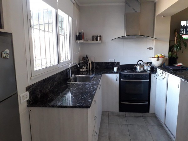 Casa - Chalet 3 Ambientes AV. COLON Y 220