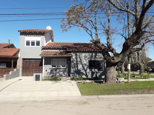 Casa - Chalet 3 Ambientes AV. COLON Y 220