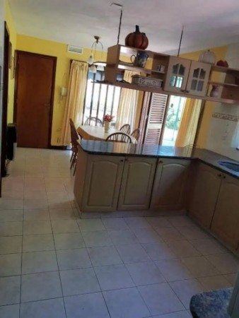 Casa - Chalet 4 Ambientes J.B.JUSTO Y JARA