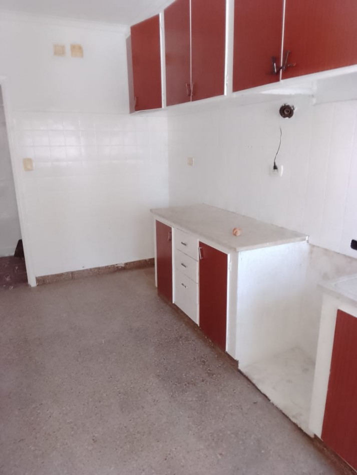 DOS CASAS DE 3 AMB. CADA UNA. ARRUE Y LURO