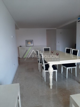 Importante departamento en Ripalda xx. Departamento en Venta.