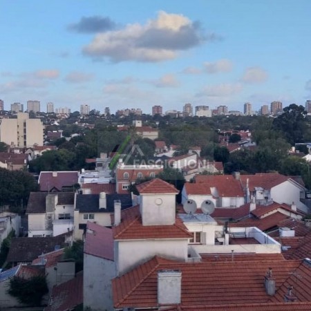 Importante Duplex - Terraza - quincho y Yacuzzi propio - Los Troncos . Piso en Venta.