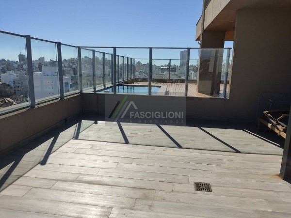 Importante Duplex - Terraza - quincho y Yacuzzi propio - Los Troncos . Piso en Venta.