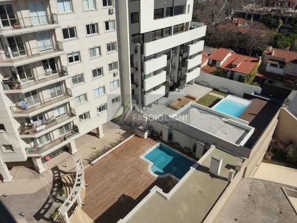 Importante Duplex - Terraza - quincho y Yacuzzi propio - Los Troncos . Piso en Venta.
