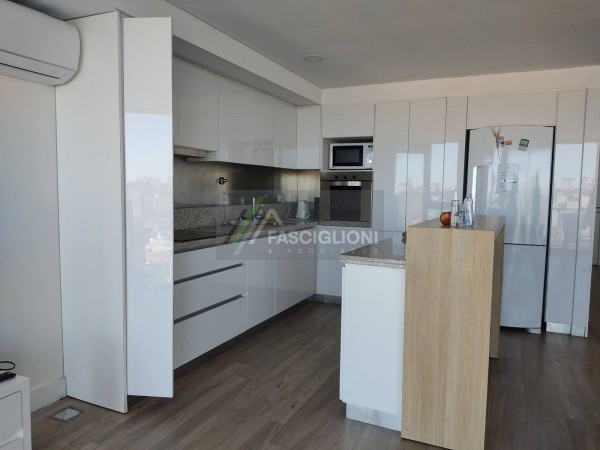 Importante Duplex - Terraza - quincho y Yacuzzi propio - Los Troncos . Piso en Venta.