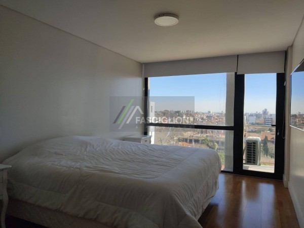 Importante Duplex - Terraza - quincho y Yacuzzi propio - Los Troncos . Piso en Venta.