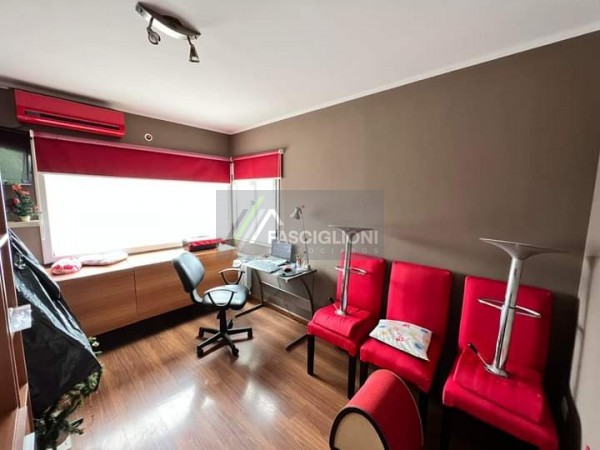 CASA 4 AMBIENTES. CAISAMAR