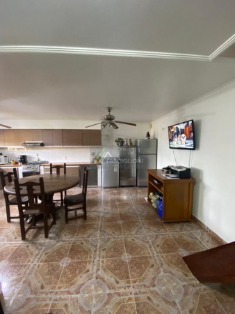 Galpon + vivienda. Gaboto al 6100