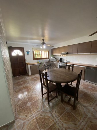 Galpon + vivienda. Gaboto al 6100