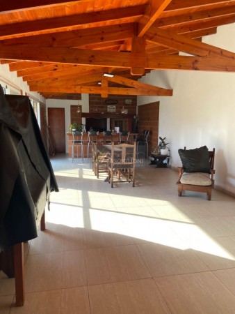 Galpon + vivienda. Gaboto al 6100
