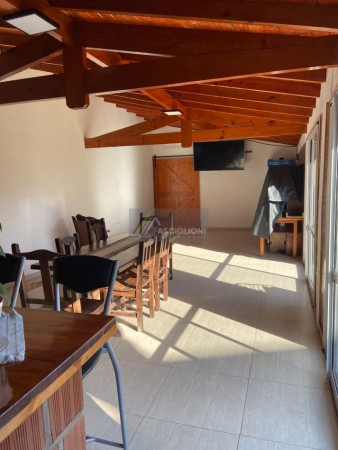 Galpon + vivienda. Gaboto al 6100