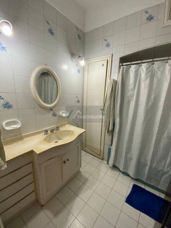 Chalet de estilo ingles. Zona Guemes residencial.