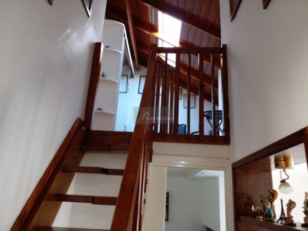 Casa Zona Guemes. Reciclada a nuevo. Lote en Ph de 210 M2.