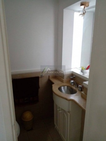 Casa Zona Guemes. Reciclada a nuevo. Lote en Ph de 210 M2.