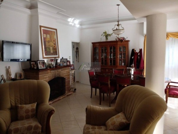 Casa Zona Guemes. Reciclada a nuevo. Lote en Ph de 210 M2.
