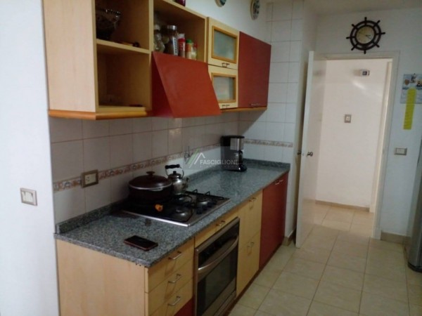 Casa Zona Guemes. Reciclada a nuevo. Lote en Ph de 210 M2.