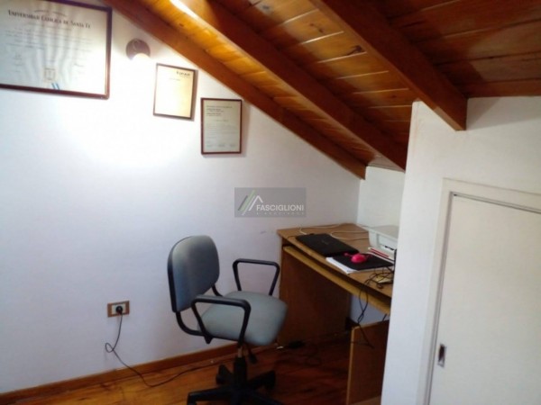 Casa Zona Guemes. Reciclada a nuevo. Lote en Ph de 210 M2.