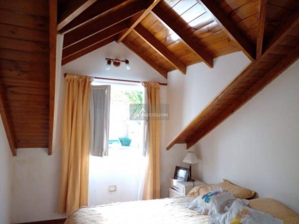 Casa Zona Guemes. Reciclada a nuevo. Lote en Ph de 210 M2.