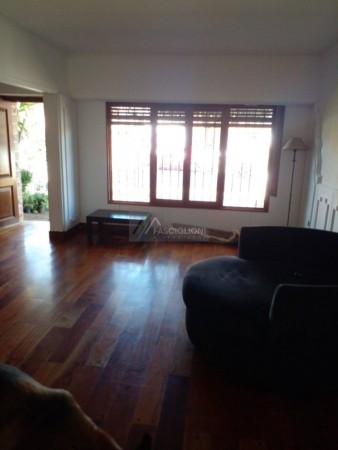 Casa - 5 Ambientes - Zona Parque Luro - Valencia 4600