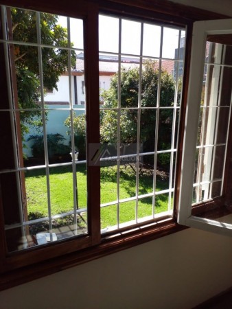 Casa - 5 Ambientes - Zona Parque Luro - Valencia 4600