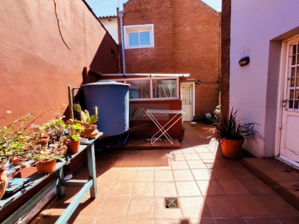Excelente Duplex en BARRIO SAN CARLOS