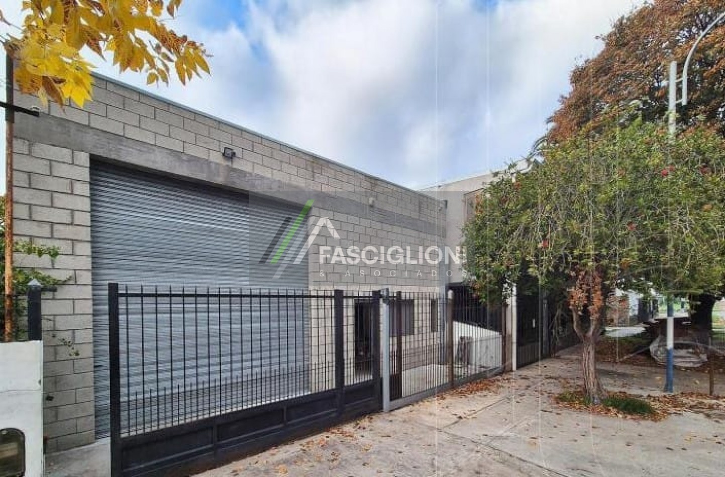 GALPON 334M2 CUB. ZONA: LAS AVENIDAS. (valentini al 1100)