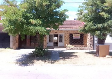 DOS CASAS DE 3 AMB. CADA UNA. ARRUE Y LURO