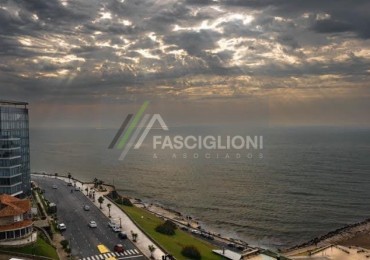 PLAYA VARESE. BOULEVARD MARITIMO Y COLON