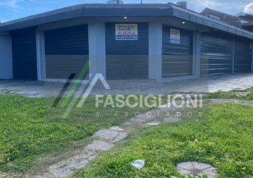 Local 100m2. Coronel Suarez al 700